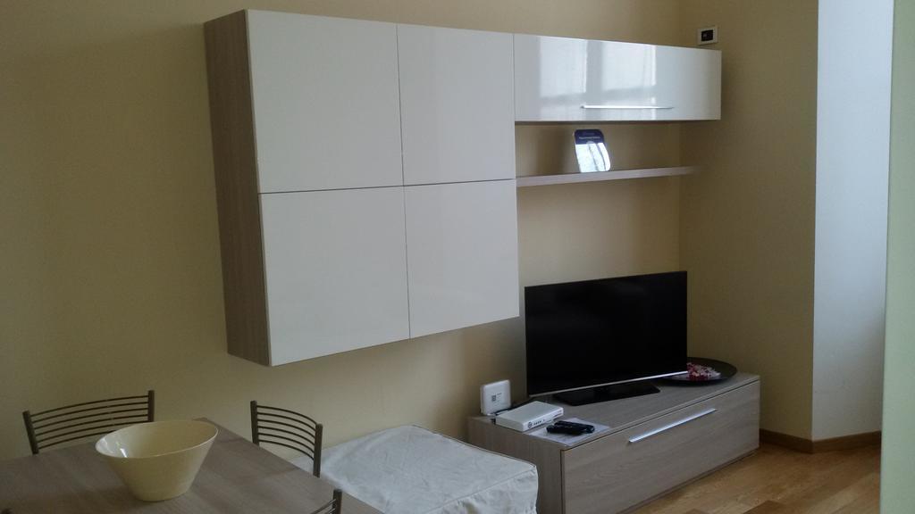 Appartamento Stefania Milão Exterior foto